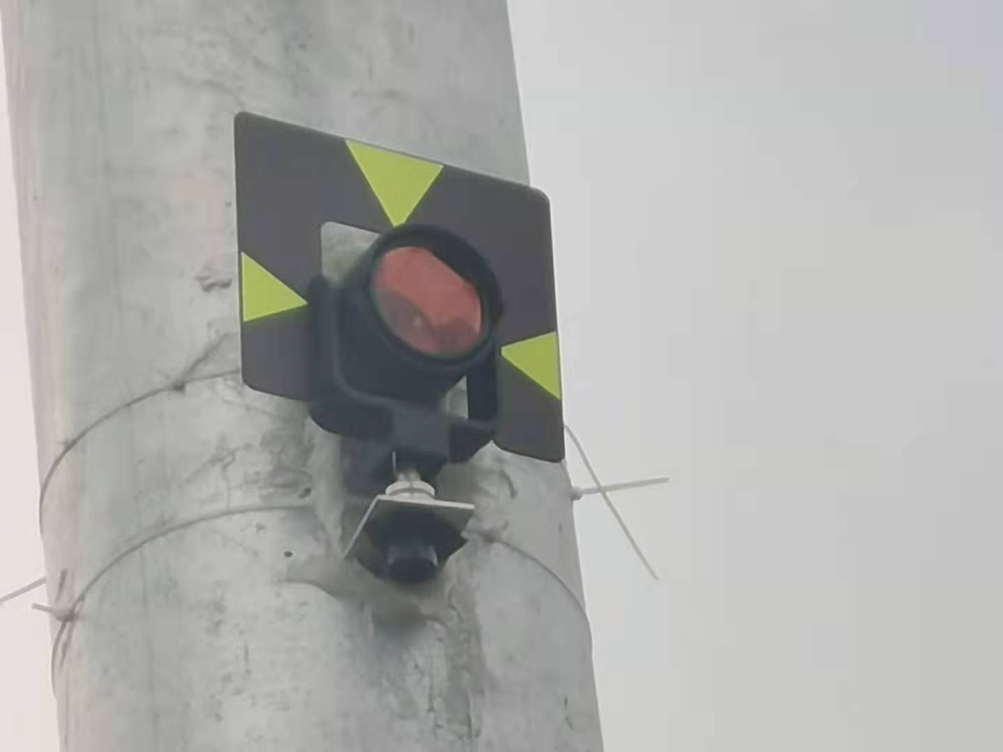 棱镜无法放置到地物中心?这可怎么办?